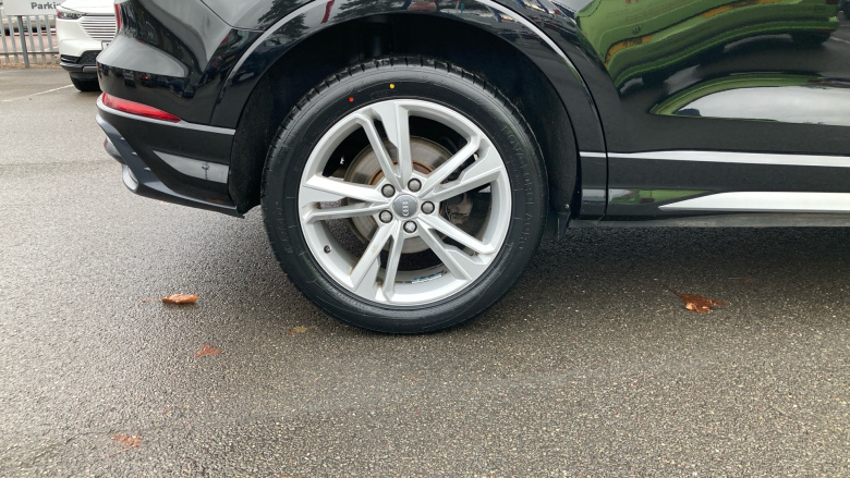 Audi Q3 35 TDI S Line 5dr S Tronic Diesel Estate